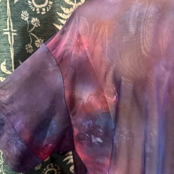 ATHLETA Mesh Top Oversized Layering Shirt Medium Purple Pink Tie-Dye Tee - Picture 4 of 8